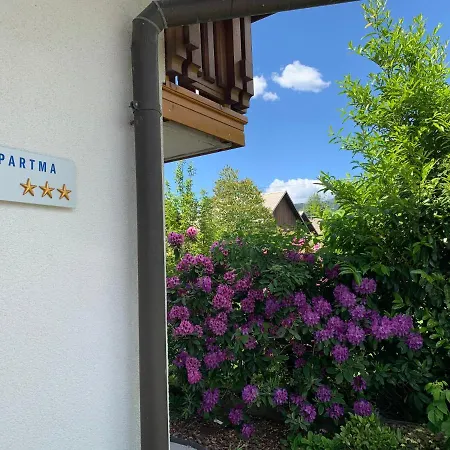Lusht'N Apartma Zirovnica Exterior photo