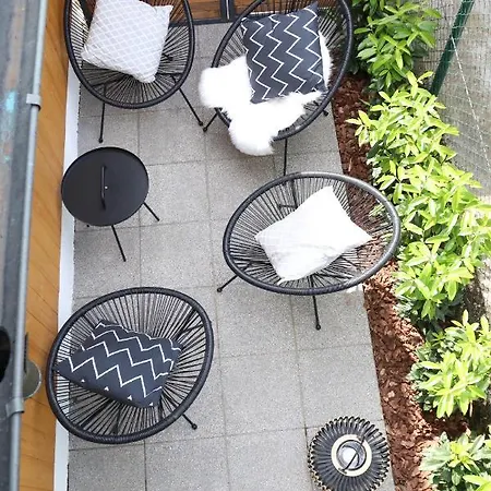 Lusht'N Apartma Zirovnica Exterior photo